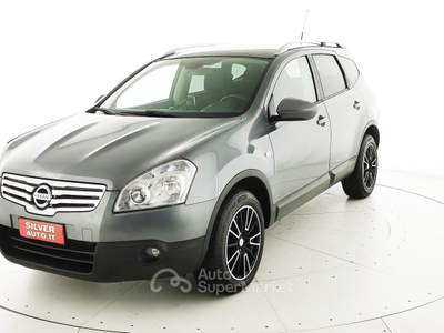 Nissan Qashqai 2.0 dCi DPF 4WD Tekna CAMBIO AUTOMATICO Grigio usata Crema