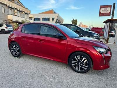 Peugeot 208 peugeot 208 Rosso usata Bonefro