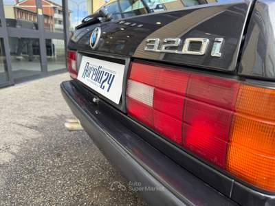BMW Serie 3 320i UNICOPROPRIETARIO Grigio usata Torino