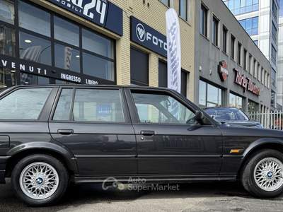 BMW Serie 3 320i UNICOPROPRIETARIO Grigio usata Torino