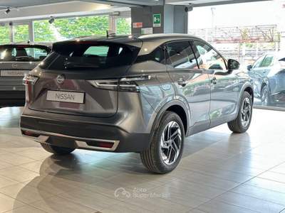 Nissan Qashqai 1.3 Mild Hybrid N-Connecta 4WD Xtronic Grigio usata Montagna in Valtellina