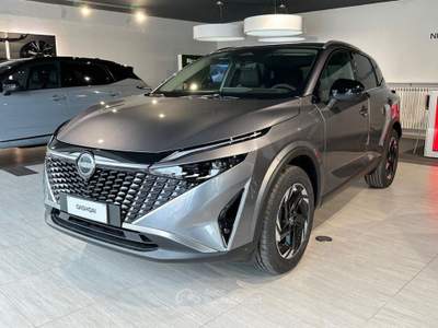 Nissan Qashqai 1.3 Mild Hybrid N-Connecta 4WD Xtronic Grigio usata Montagna in Valtellina