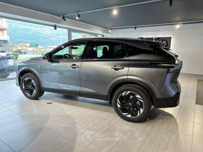 Nissan Qashqai 1.3 Mild Hybrid N-Connecta 4WD Xtronic Grigio usata Montagna in Valtellina