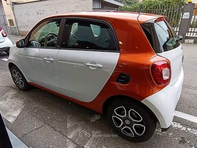 Smart ForFour 90 0.9 Turbo twinamic Prime '19 km 28.728 Bianco usata Cesano Maderno