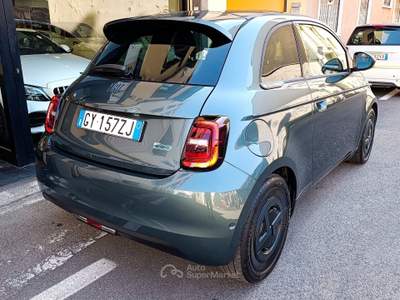 Fiat 500 500e Giorgio Armani 42 kWh (118cv) praticamente nuova Verde usata Cesano Maderno
