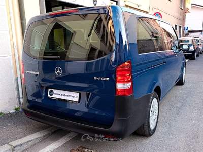Mercedes-Benz Vito 114 CDI Tourer Pro Extra-Long 8 posti Blu/Azzurro usata Cesano Maderno