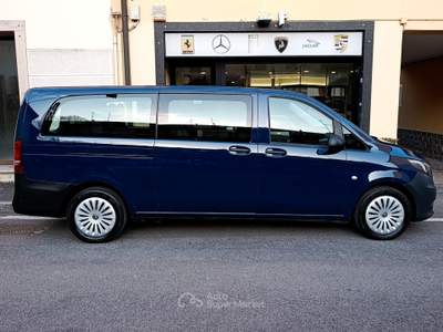 Mercedes-Benz Vito 114 CDI Tourer Pro Extra-Long 8 posti Blu/Azzurro usata Cesano Maderno