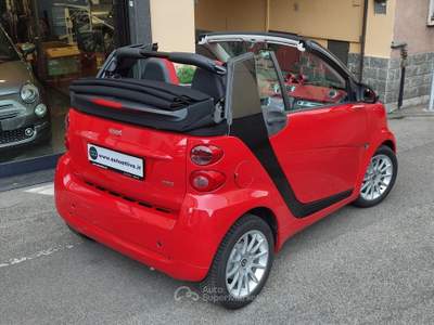 Smart ForTwo 1.0 71cv MHD cabrio passion Rosso usata Cesano Maderno