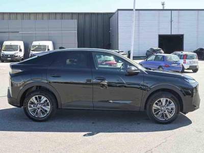 Peugeot 3008 Hybrid 145 e-DCS6 Allure Nero usata Pianezza