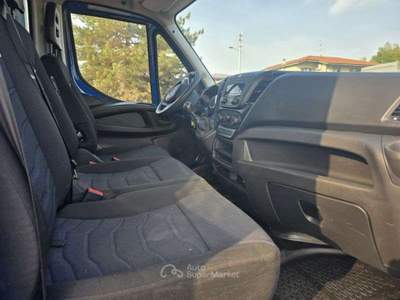 Iveco Daily 35C16 Furgone telonato Blu/Azzurro usata Bonate Sopra