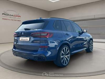 BMW X5 X5  m50i      (g05/f95) - x5 m tetto panoramico Blu/Azzurro usata Roma