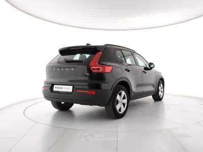 Volvo XC40 T2 Geartronic Momentum Core - Autocarro Nero usata Modena