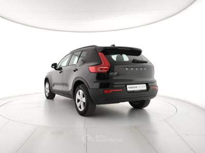 Volvo XC40 T2 Geartronic Momentum Core - Autocarro Nero usata Modena