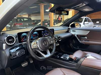 Mercedes-Benz Classe A 180 d Business Solution AMG Upgrade Bianco usata Galatina