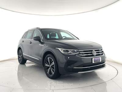 Volkswagen Tiguan Tiguan 2.0 tdi elegance 4motion 150cv dsg acc+camera+c.18" Grigio usata Ghedi