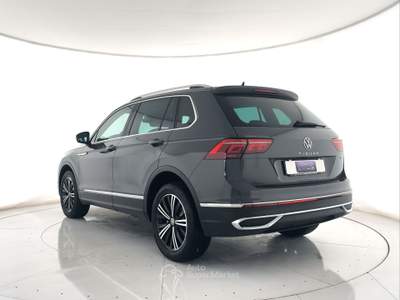 Volkswagen Tiguan Tiguan 2.0 tdi elegance 4motion 150cv dsg acc+camera+c.18" Grigio usata Ghedi
