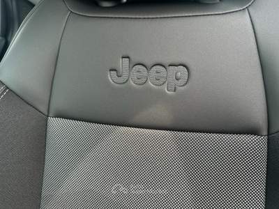 Jeep Avenger Avenger - avenger 1.2 turbo altitude fwd 100cv Nero usata Roma