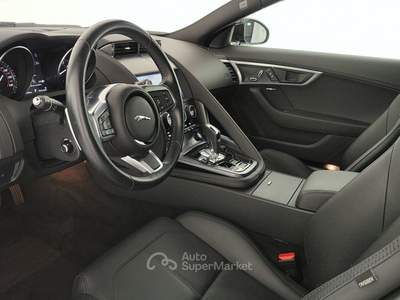Jaguar F-Type  coupe 2.0 i4 r-dynamic rwd 300cv auto Nero usata Cuneo