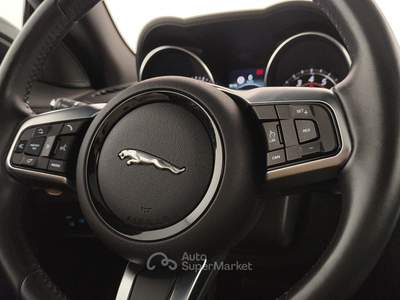 Jaguar F-Type  coupe 2.0 i4 r-dynamic rwd 300cv auto Nero usata Cuneo