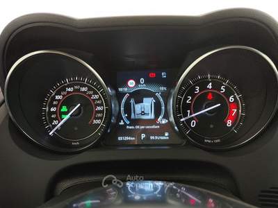 Jaguar F-Type  coupe 2.0 i4 r-dynamic rwd 300cv auto Nero usata Cuneo