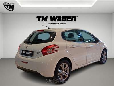 Peugeot 208  - 1.6 e-hdi 92 cv stop&start 5 porte allure Bianco usata Firenze