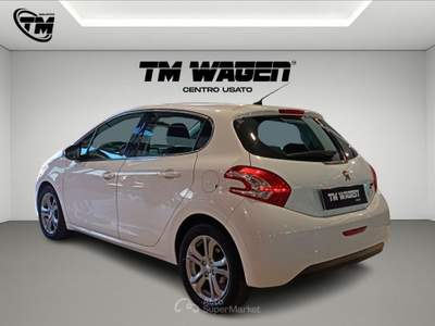 Peugeot 208  - 1.6 e-hdi 92 cv stop&start 5 porte allure Bianco usata Firenze