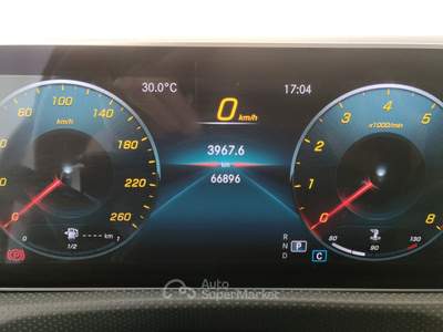 Mercedes-Benz CLA Cla shooting brake 200 premium auto Bianco usata Livorno