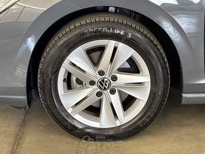 Volkswagen Golf  - golf 2.0 tdi life 115cv Grigio usata Salerno