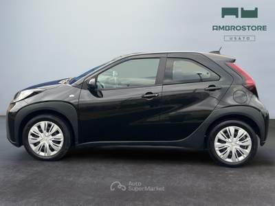 Toyota Aygo X  -  1.0 active 72cv Nero usata Segrate