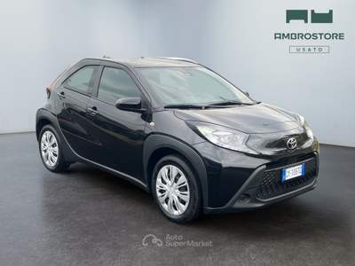 Toyota Aygo X  -  1.0 active 72cv Nero usata Segrate
