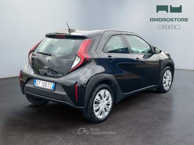 Toyota Aygo X  -  1.0 active 72cv Nero usata Segrate