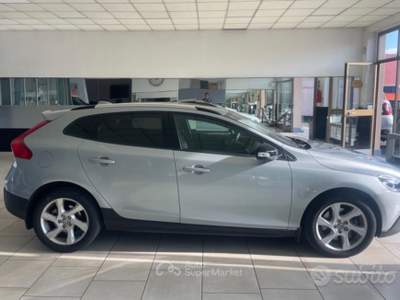 Volvo V40 Cross Country Volvo V40 CC 190 CV Biturbo diesel euro 6 usata Agrate Brianza