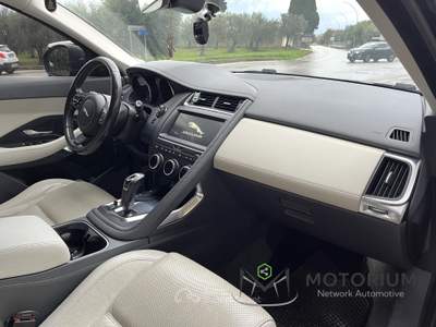Jaguar E-Pace 2.0D 150 CV AWD aut. Nero usata San Giorgio del Sannio