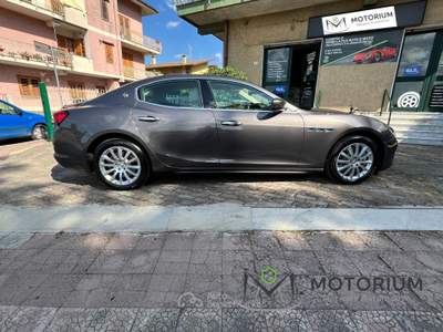 Maserati Ghibli 330 CV MHEV Executive Grigio usata San Giorgio del Sannio