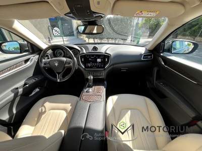 Maserati Ghibli 330 CV MHEV Executive Grigio usata San Giorgio del Sannio