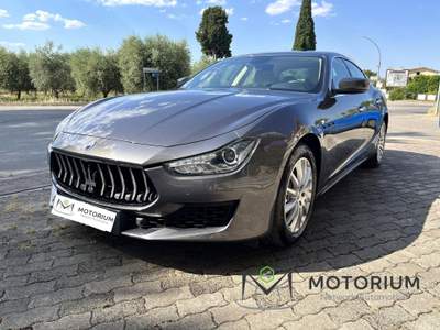 Maserati Ghibli 330 CV MHEV Executive Grigio usata San Giorgio del Sannio