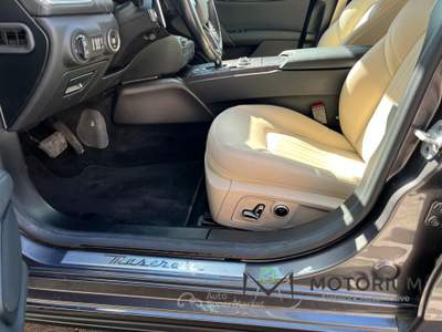 Maserati Ghibli 330 CV MHEV Executive Grigio usata San Giorgio del Sannio