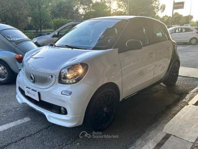 Smart ForFour 1.0 Superpassion 71cv twinamic *Promo SD 2026* usata Roma
