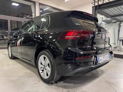 Volkswagen Golf 2.0 TDI 115 CV SCR Life Nero usata Pollenza