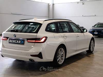 BMW Serie 3 325tds d Touring mhev 48V Business Advantage auto Bianco usata Verona