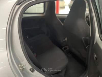 Peugeot 108 108 5p 1.0 vti Active E6 Argento usata Genova