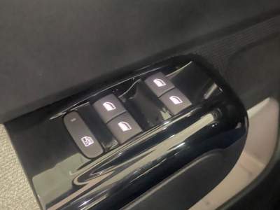 Citroen C3 1.2 puretech Shine s&amp;s 110cv Grigio usata Genova