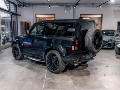 Land Rover Defender 90 5.0 V8 525 CV AWD Auto Nero usata MILANO