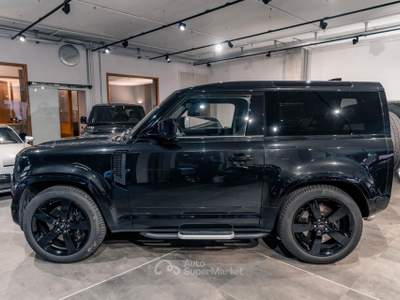 Land Rover Defender 90 5.0 V8 525 CV AWD Auto Nero usata MILANO