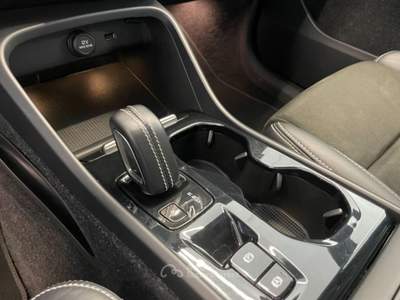Volvo XC40 2.0 D4 190 CV Geartronic R-design Argento usata Alcamo