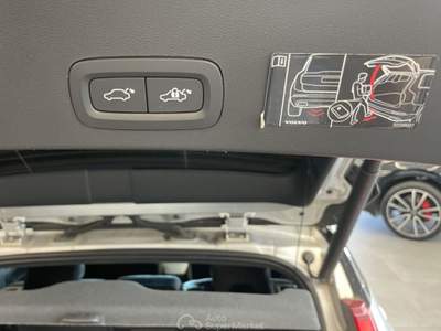 Volvo XC40 2.0 D4 190 CV Geartronic R-design Argento usata Alcamo