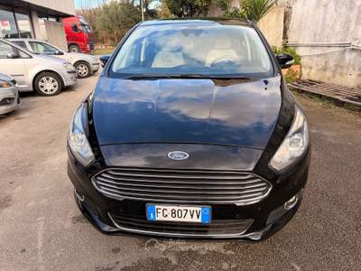 Ford S-Max Perfetto Nero usata Pignataro Maggiore