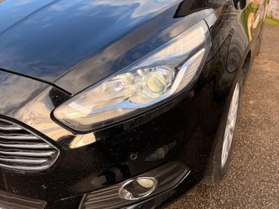 Ford S-Max Perfetto Nero usata Pignataro Maggiore