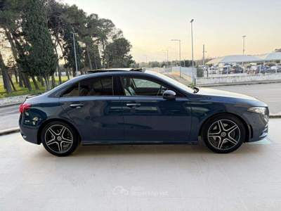 Mercedes-Benz Classe A d Automatic Premium Sedan TETTO-PACK NIGHT Blu/Azzurro usata Carovigno