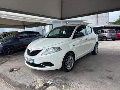 Lancia Ypsilon Ypsilon III 2015 1.3 mjt Silver s Bianco usata Giugliano in Campania